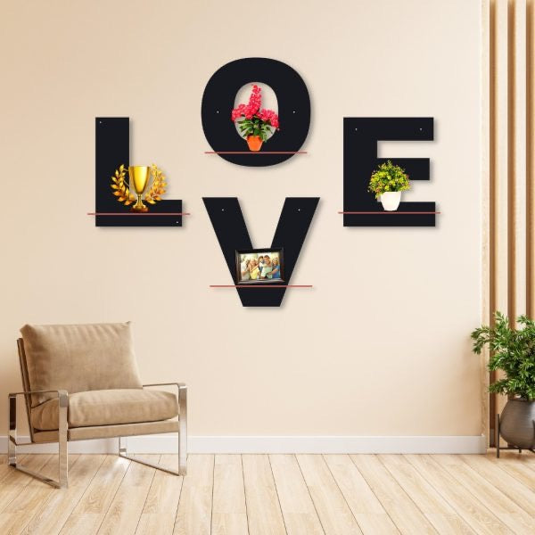 Love shape wall decoration